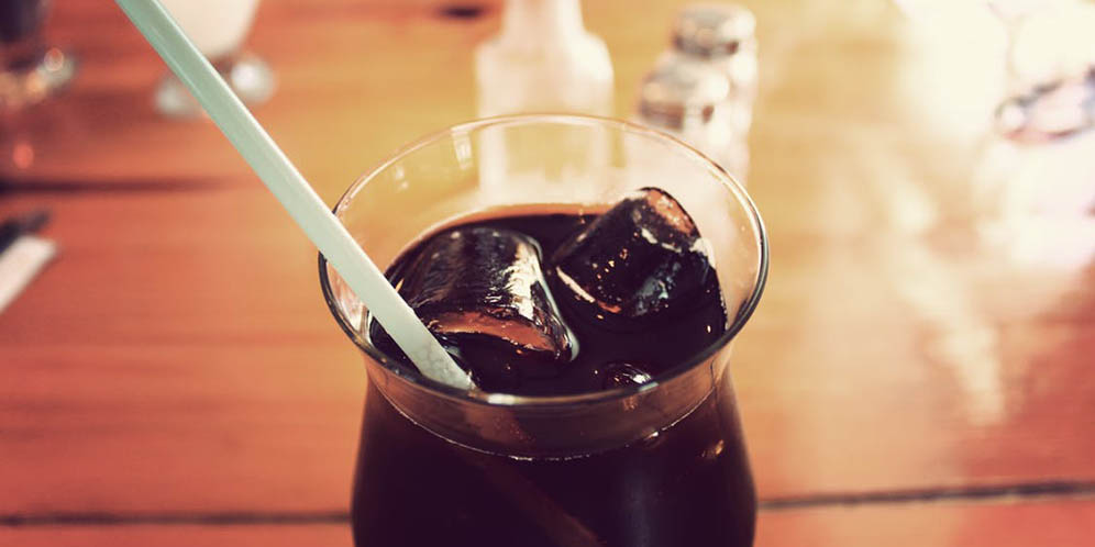 Apa Loe Tahu Minuman Bersoda Pertama di Indonesia?